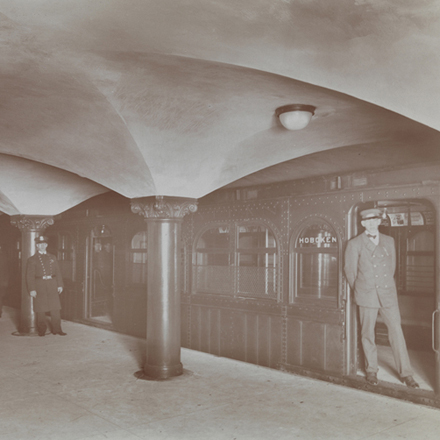 Byron Company (New York, N.Y.). Subway, Hudson Tubes. ca. 1908. Museum of the City of New York. 93.1.1.14608.